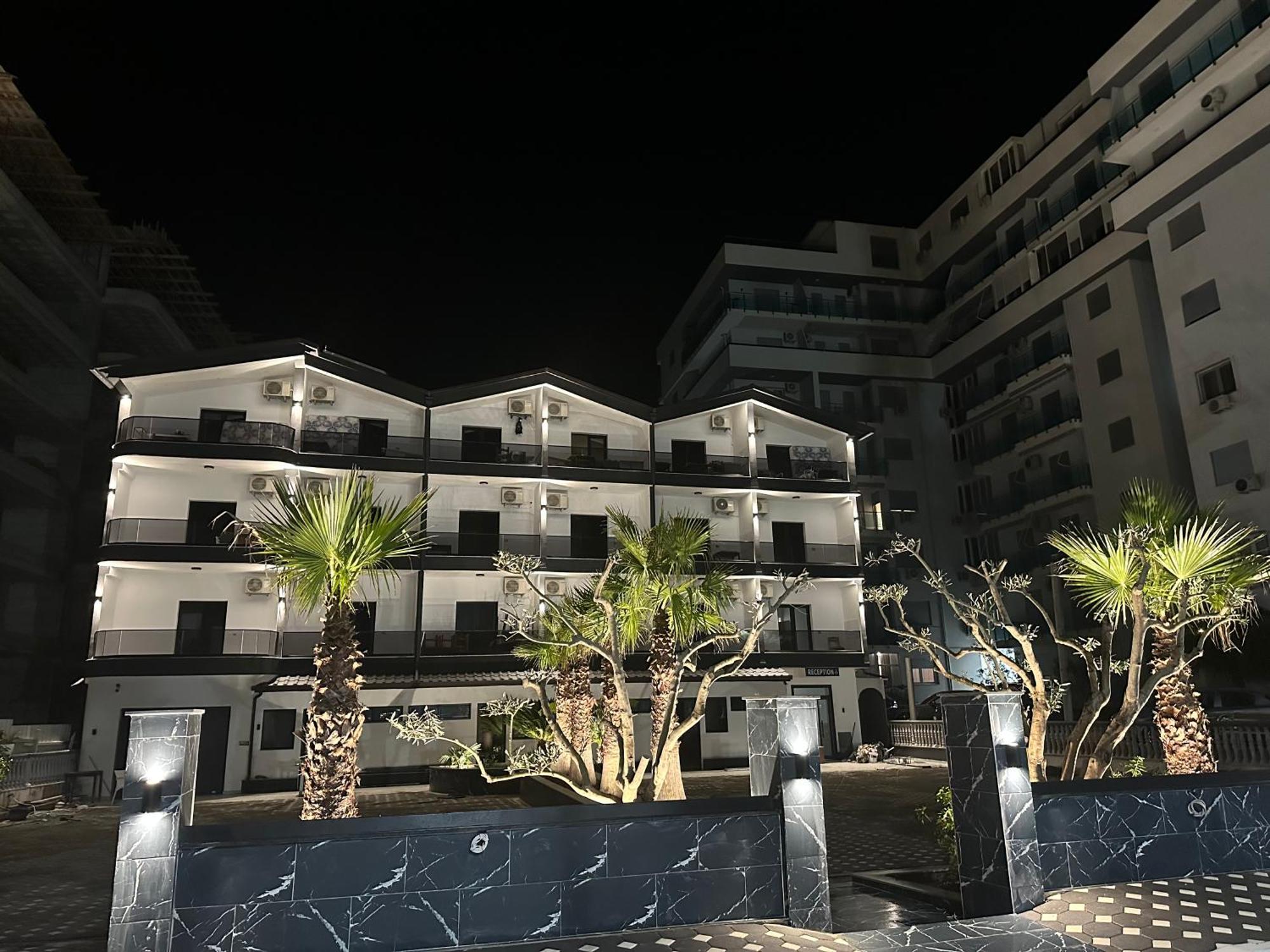 Molla Hotel Restorant Shëngjin Exterior foto